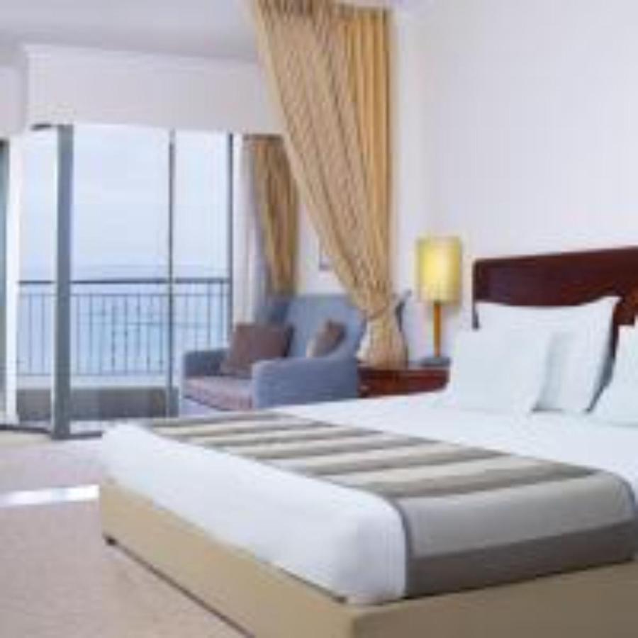Royal Dead Sea - Hotel & Spa 에인 보켁 객실 사진
